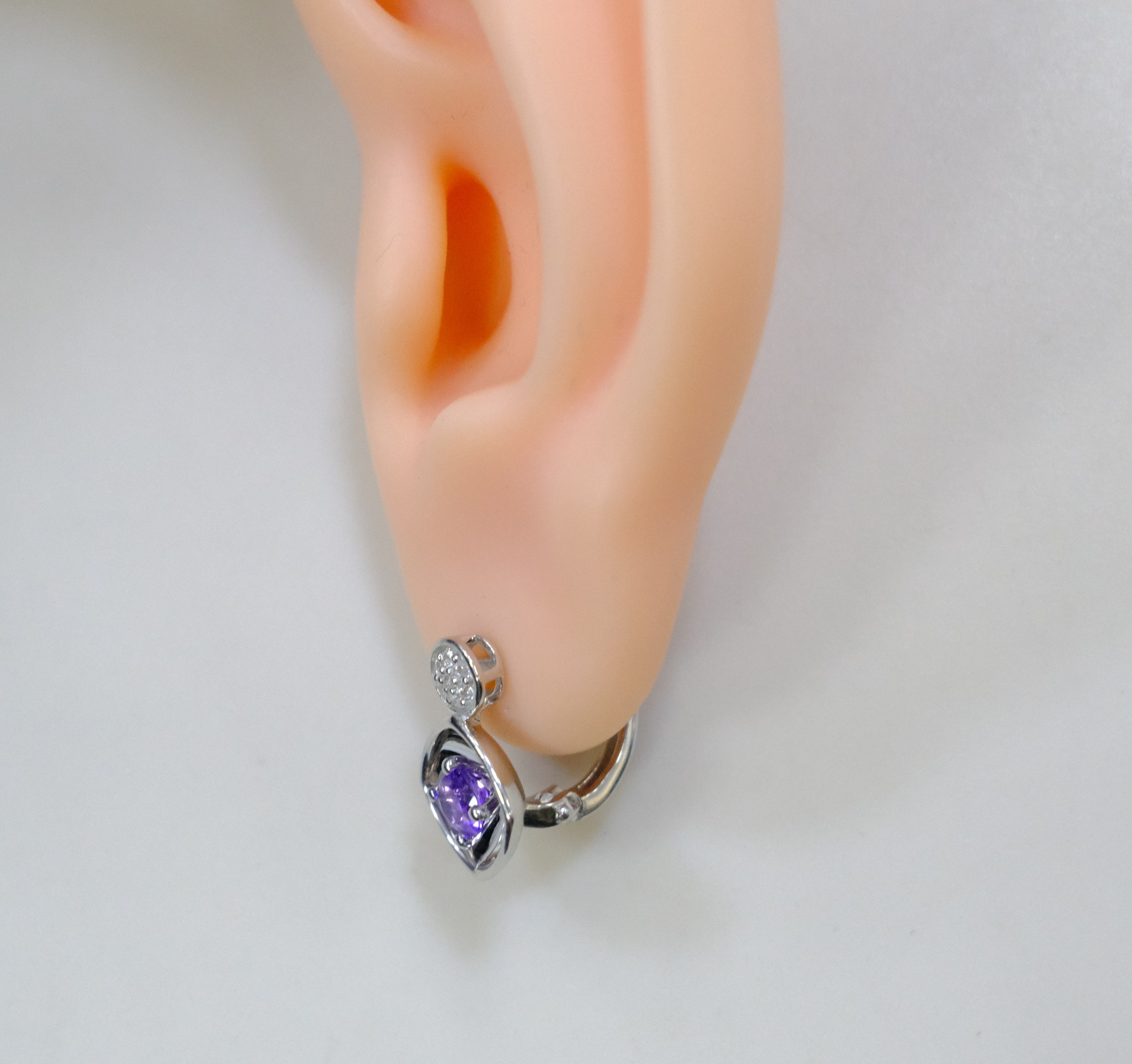 Серебряные серьги с аметистами